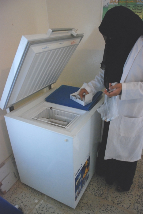 GAVI funds support the maintenance of Yemen's national network of 3,000 refrigerators which keep pneumococcal vaccines from extreme temperatures. Moist salty air from Yemen's long coastline frequently causes the fridges to rust.