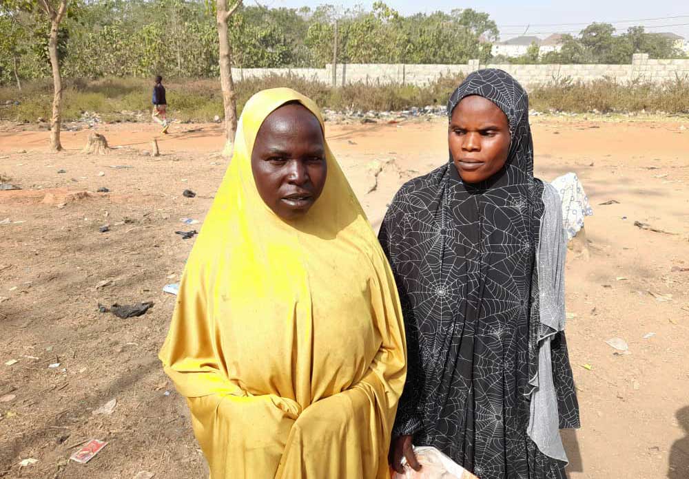 Fatima Ismail and Aisha Ali, both are mothers at the IDP camp. Photo credit: Ijeoma Ukazu