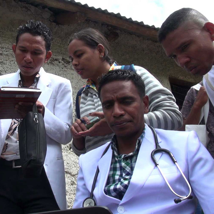 doctors in T-L-Mountain-village2