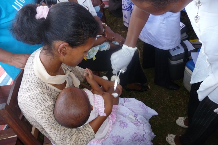 GAVI a déjà soutenu le gouvernement de Madagascar pour l’introduction du vaccin pentavalent. L’introduction de celui contre le pneumocoque s’inscrit dans le cadre des objectifs de la vision et la mission de la Stratégie mondiales pour la vaccination 2010-2015. 