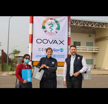 Dr Mark Jacobs, Dr Lauren Elizabeth Franzel-Sassanpour, and Ms Souliya Channavong of the World Health Organization were on site to receive the COVID-19 vaccines together with partners. Credit: @ World Health Organization Western Pacific