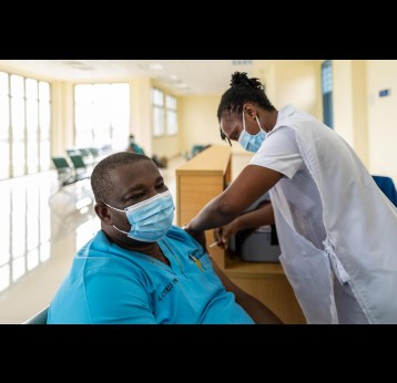 Emerging lessons from Africa’s COVID-19 vaccine rollout