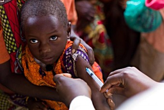 Burundi-UNICEF_NYHQ2012-0477_Nesbitt