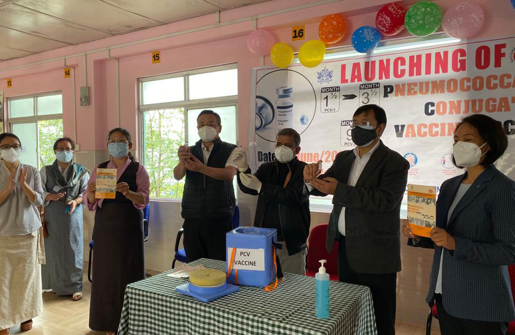 In the state of Sikkim, the State Health Minister ceremoniously launched the vaccine along with other state officials.