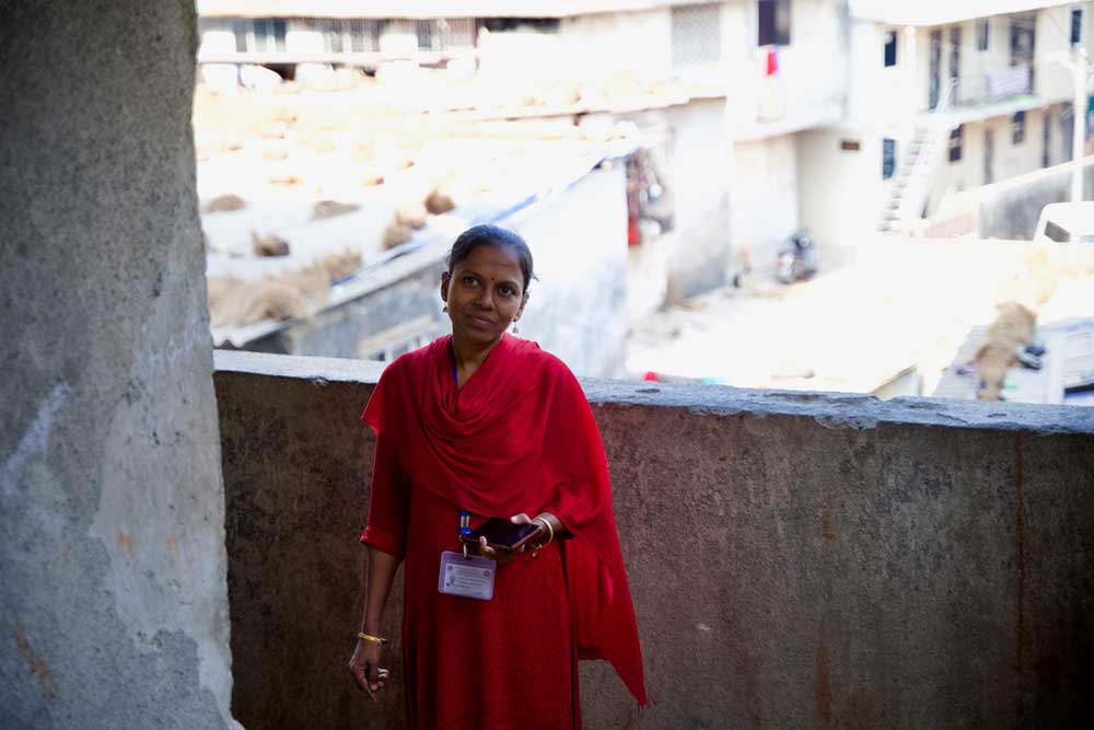 Part of the community: Mithali Nilekar  is an ASHA worker in India. Credit: Gavi/2023