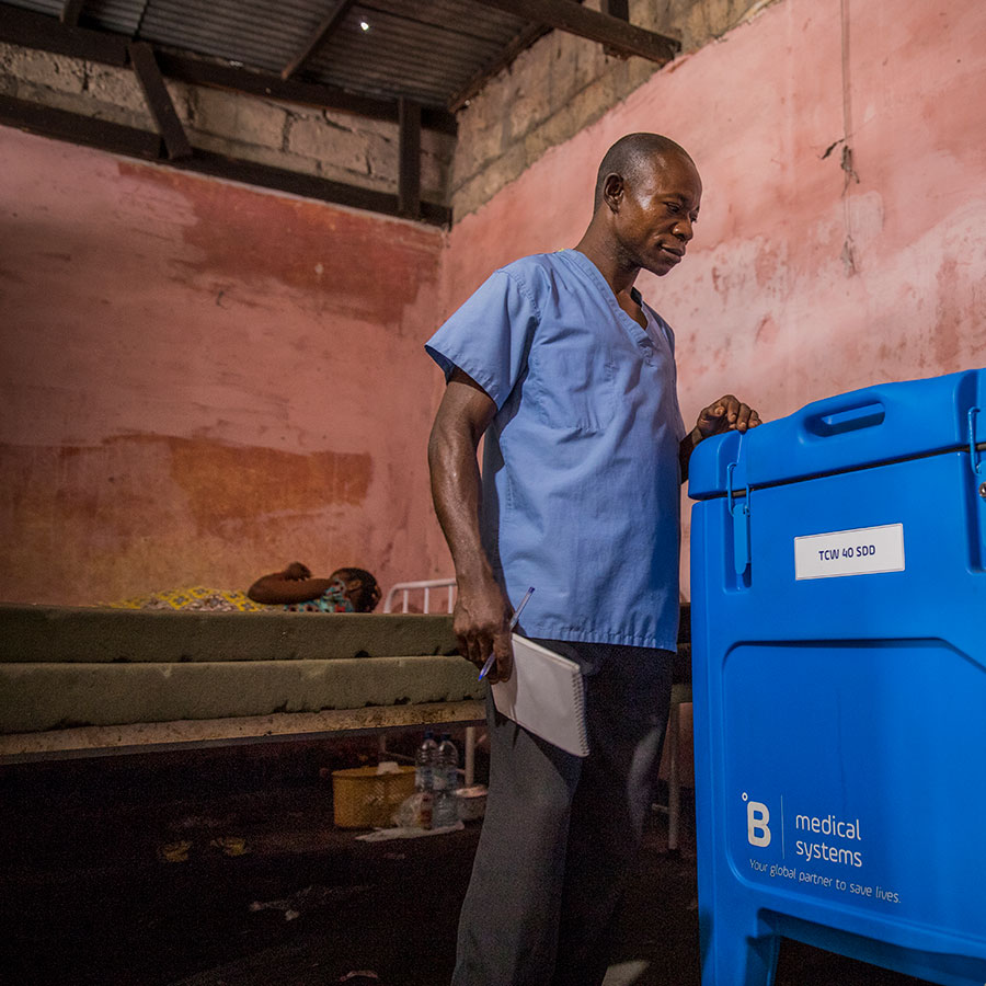 La révolution solaire de la RDC | Gavi, the Vaccine Alliance