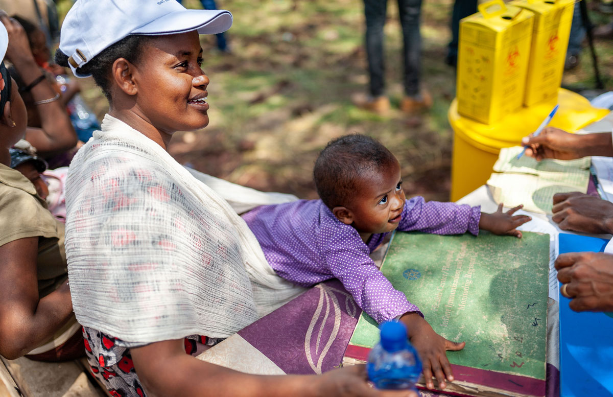 Introduction en Ethiopie du vaccin rougeole deuxième dose dans le programme de vaccination systématique. Crédit : 2019/Gavi/Frédérique Tissandier.
