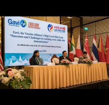 Successes and challenges in reaching every child with immunisation. H.E. Mr Bounfeng Phoummalaysith, Minister of Health, Lao, PDR H.E. Mr Budi Gunadi Sadikin, Indonesia Minister of Health and Dr Sania Nishtar, CEO, Gavi, the Vaccine Alliance