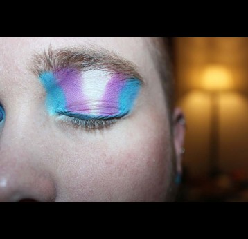 Transgender pride makeup. Credit: Kyle on Unsplash