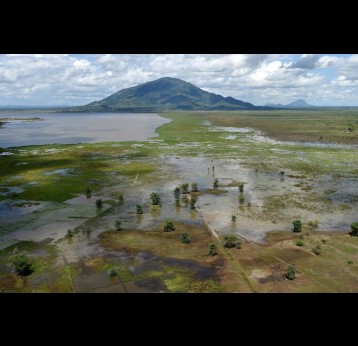  Cyclone Freddy devastated Malawi in March 2023, impacting over 2.2 million people and displacing around 600,000 individuals who are now faced with malnutrition. Copyright: GovernmentZA (CC BY-ND 2.0 DEED).