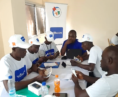 Health workers attend M-Vaccin training, EPI Côte d’Ivoire / 2019 / Guy Rolland