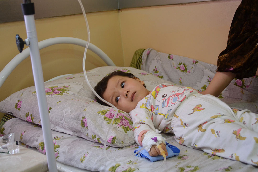 A young patient receives treatment at an infectious diseases hospital in Tashkent. Credit: Umida Maniyazova