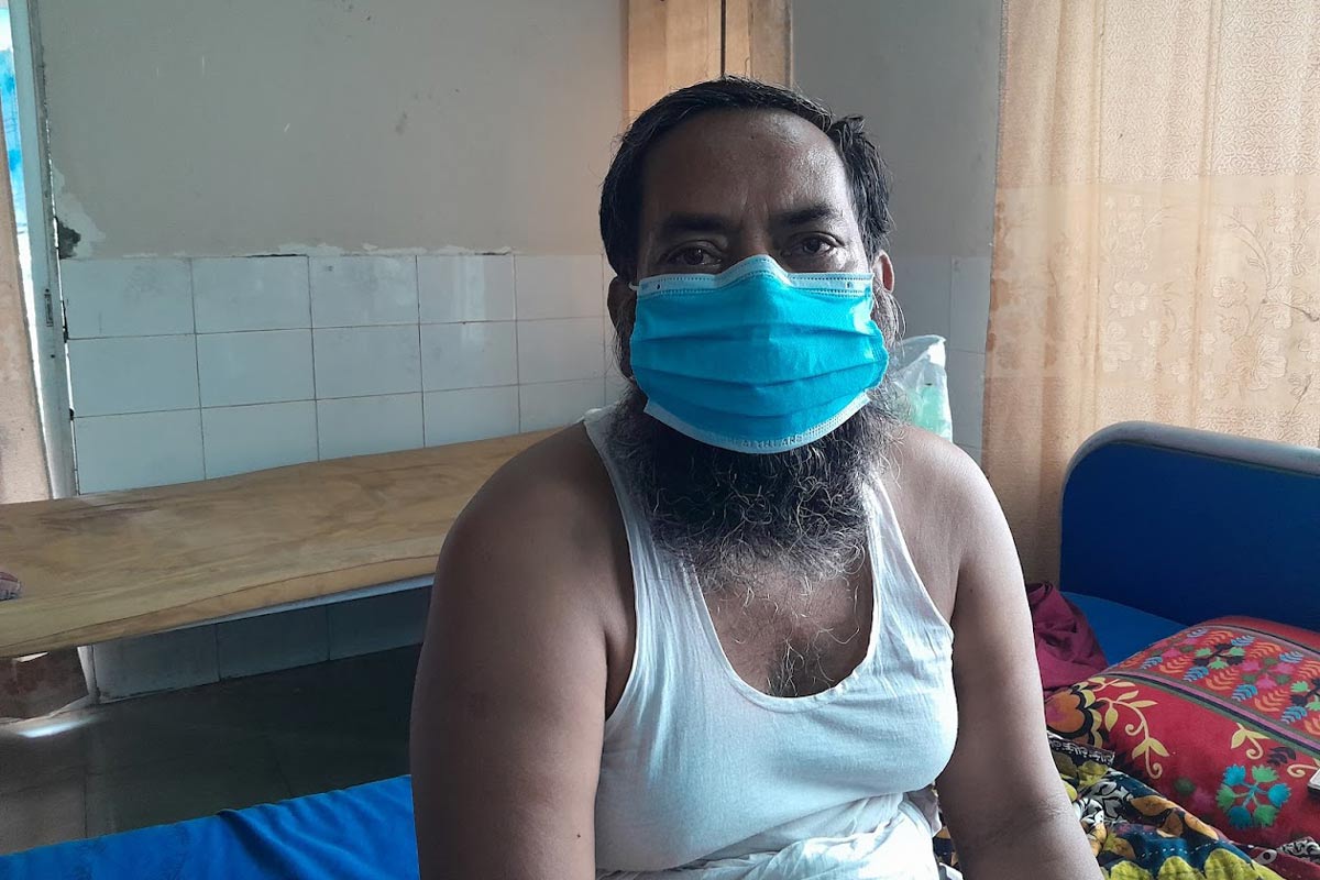 Mohammad Raushon Ali, 56, a MDR TB patient admitted at Shaymoli 250-bed TB Hospital in Dhaka city. Credit: Mohammad Al Amin