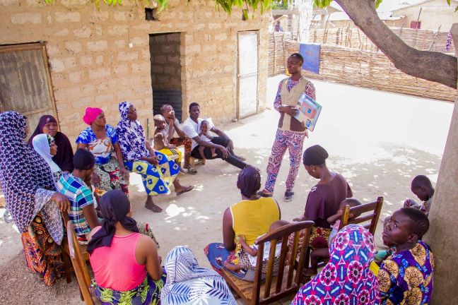 Community awareness session in Taiakou (northern Benin) – Community health workers play a crucial role in challenging beliefs and encouraging people to seek care. Credit: Ministry of Health