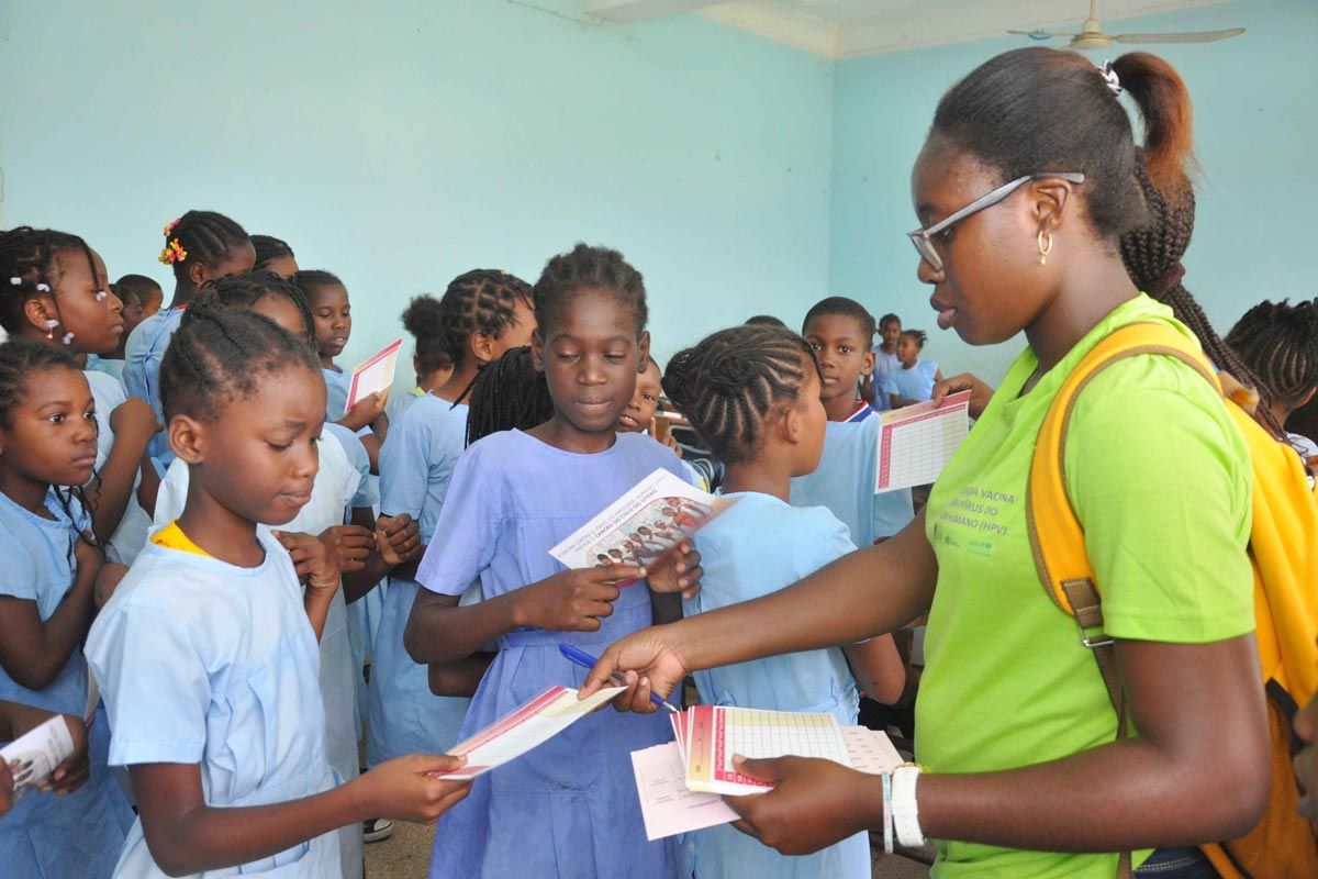 Introduction of the HPV vaccine in Sao Tome and Principe. Credit: Gavi/2017/Thierry Vincent