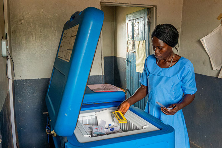 Solar powered medicine fridges in a Malawi clinic. Credit: Gates Foundation